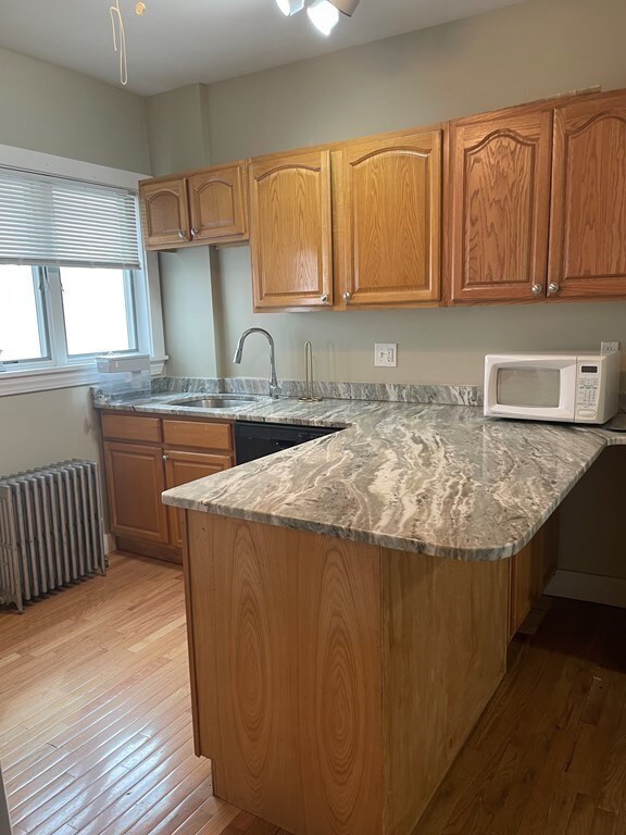 8 Yukon Ave Unit 1, Watertown, MA 02472 Room for Rent in Watertown