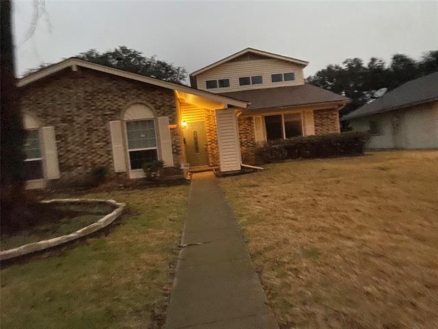 Foto principal - 2321 Shady Creek Dr