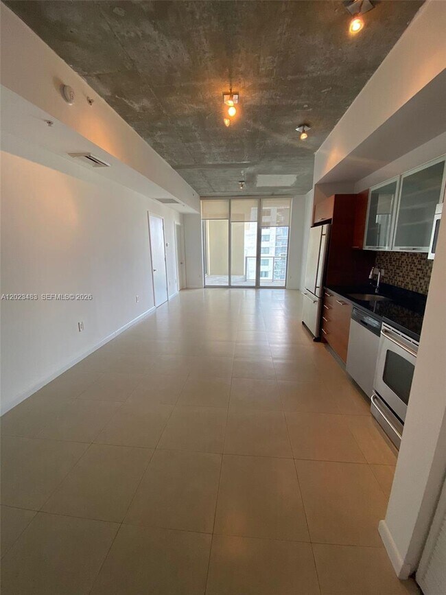 Foto del edificio - 3470 E Coast Ave