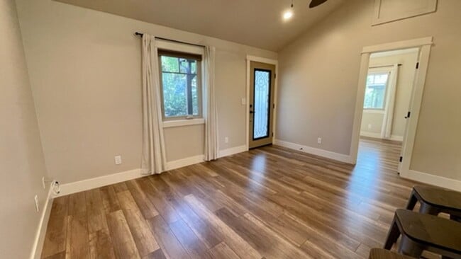 Building Photo - Extensively Renovated 3 Bedroom, 2 Bathroom Charmer in the Historic Railroad District