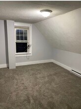 Building Photo - 102 Endicott St