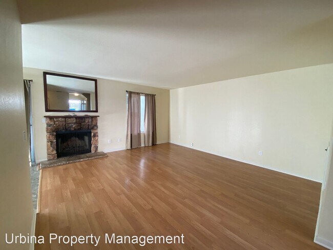 Building Photo - 3 br, 2.5 bath House - 449 Enterprise Drive