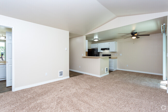 1BR, 1BA - 681SF - The Vineyards