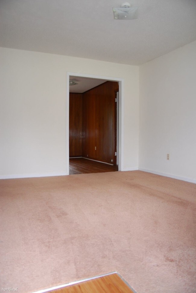 Foto del edificio - 3 br, 1.5 bath House - 11589 Harris Dr