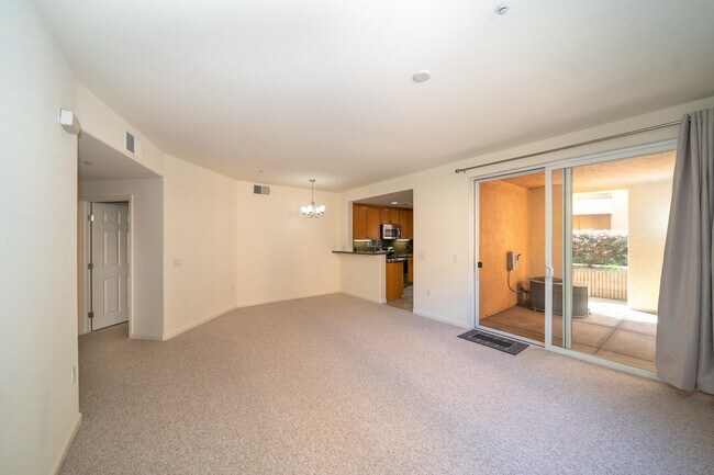 Foto del edificio - 1310 Saddle Rack St