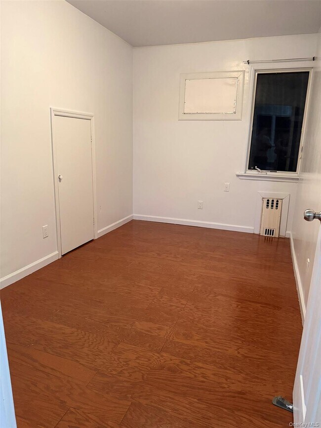 Foto del edificio - 70-19 164th St