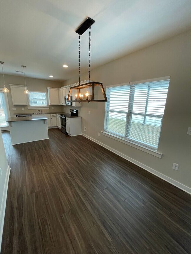 Foto del edificio - 2123 Ellsworth Loop Rd.
