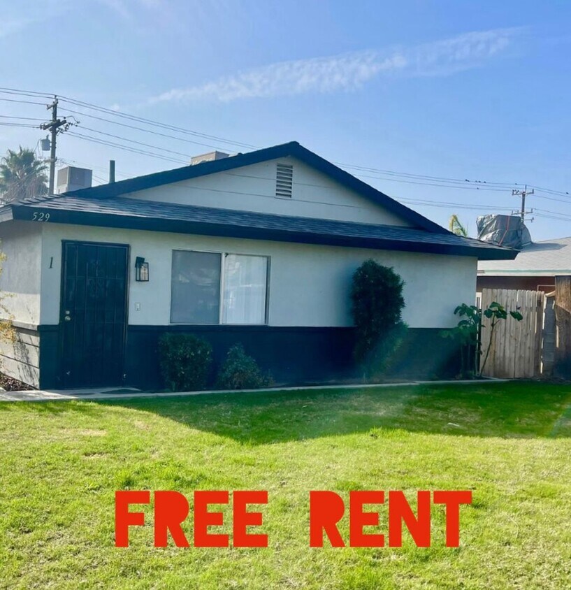 Primary Photo - 529 Knotts St