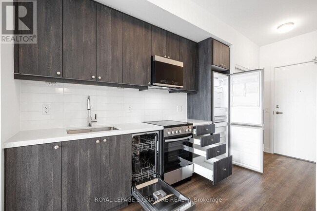 Photo du bâtiment - 51 Clarington Blvd