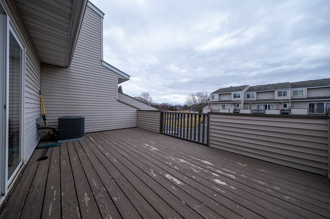 Building Photo - 14521 Cobalt Ave