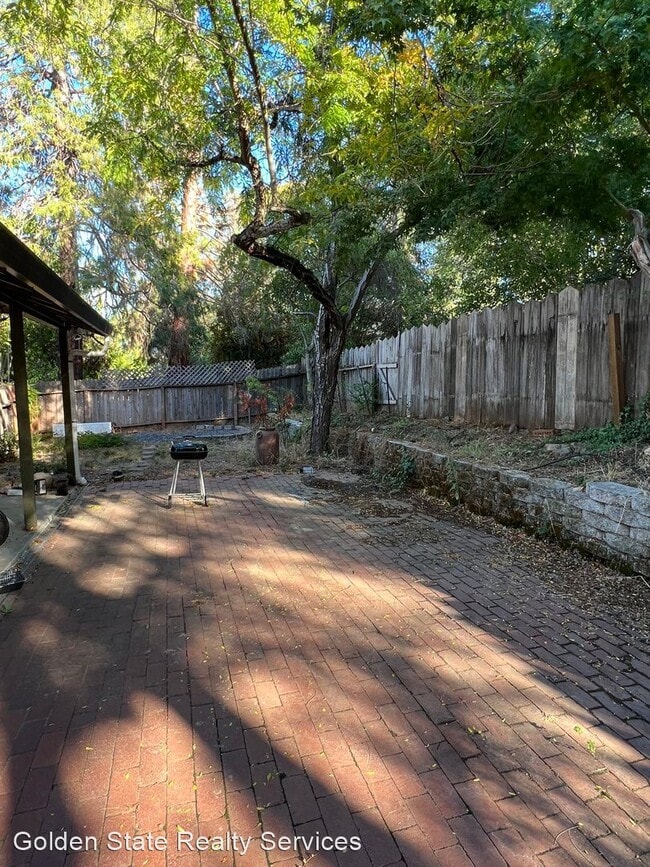 Building Photo - 2 br, 2 bath House - 128 Sylvan Vista