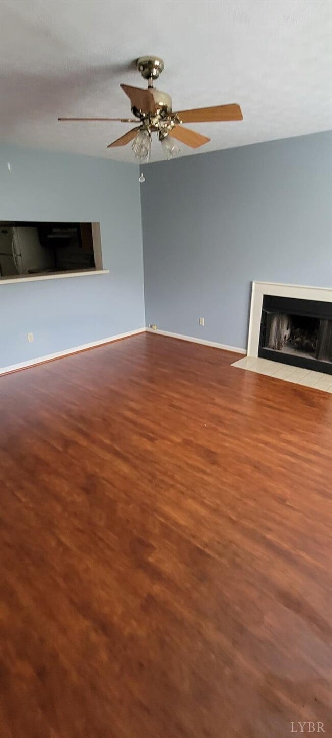 Building Photo - 112 Montview Forest Dr