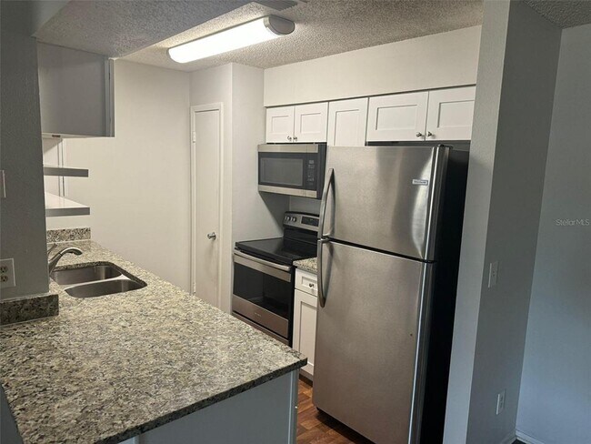 Foto del edificio - 239 Thorntree Pl