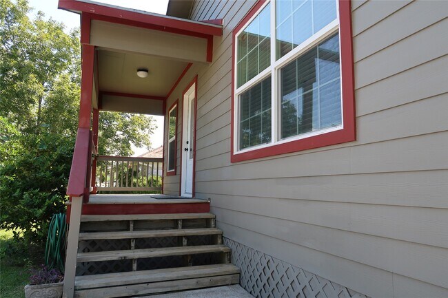 Building Photo - 2717 Avenue D