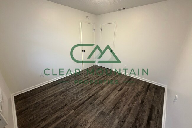 Foto del edificio - Move-in Special! Limited-Time Leasing Offer - FREE RENT!