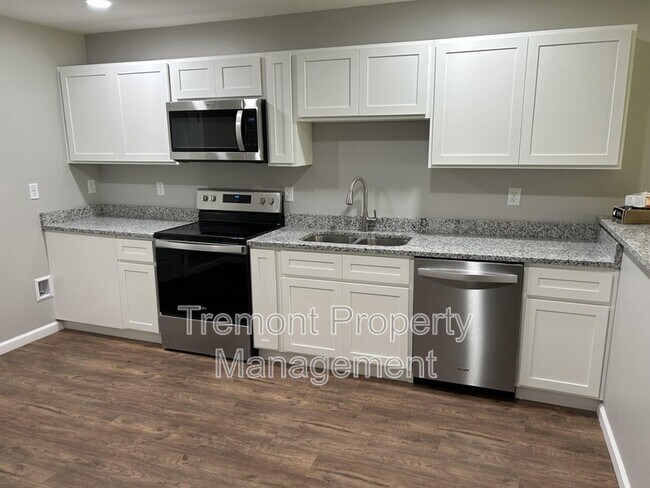 Building Photo - 5106 Eldridge Road B