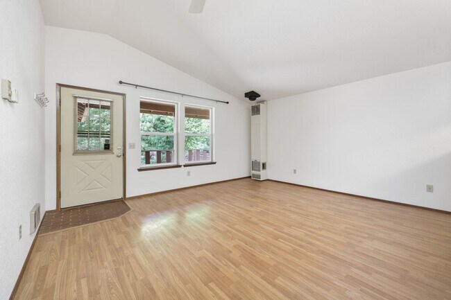 Building Photo - MOVE IN READY! Tumwater rambler 2 beds plu...