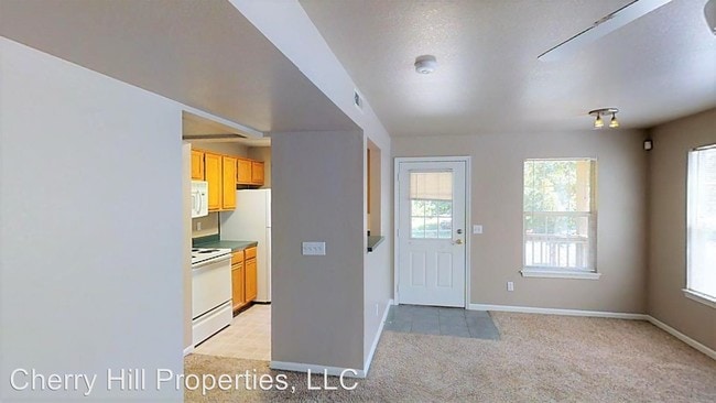 Building Photo - 3 br, 1 bath Apartment - 1014 Mississippi