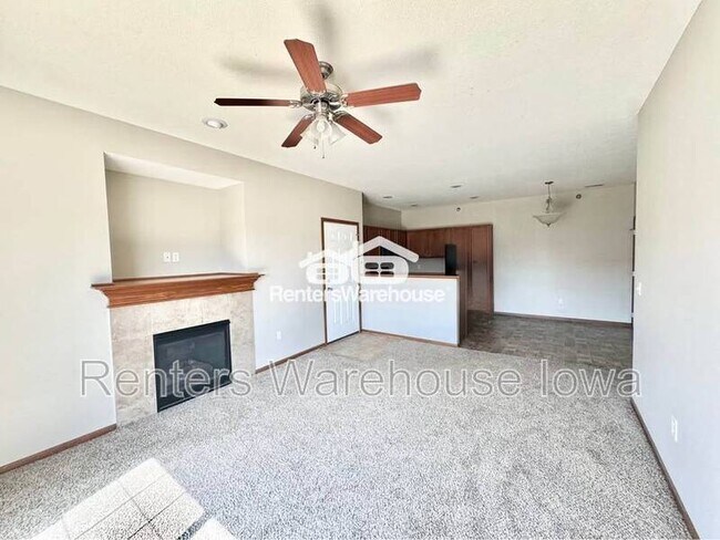 Foto del edificio - 1624 NW Prairie Lakes Dr