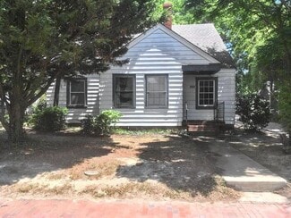 Building Photo - 305 S Boundary St