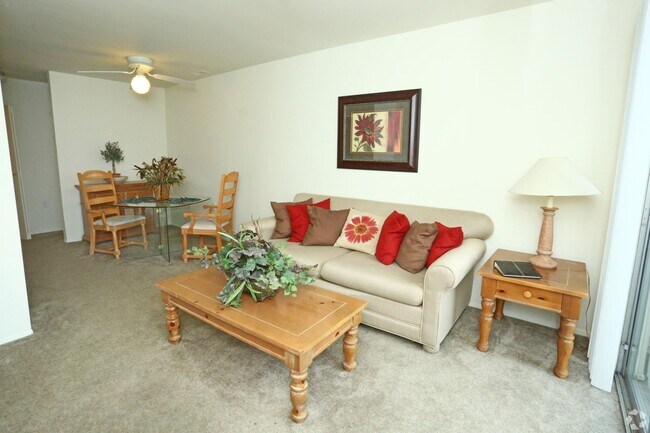 Foto del edificio - Clover Tree Apartments