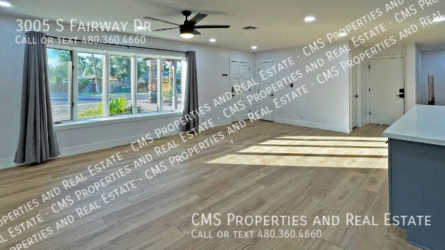 Foto del edificio - 3005 S Fairway Dr