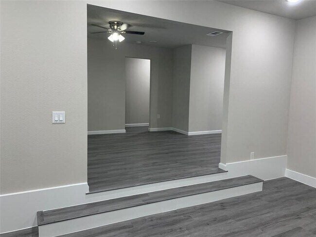 Building Photo - 1705 Boyd St