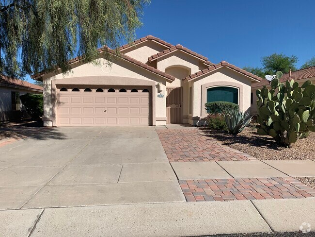 Building Photo - 2461 E Stone Stable Dr
