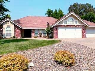 Primary Photo - 6015 Oak Hill Dr