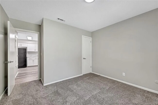 Building Photo - 2732 N Arroyo Ave