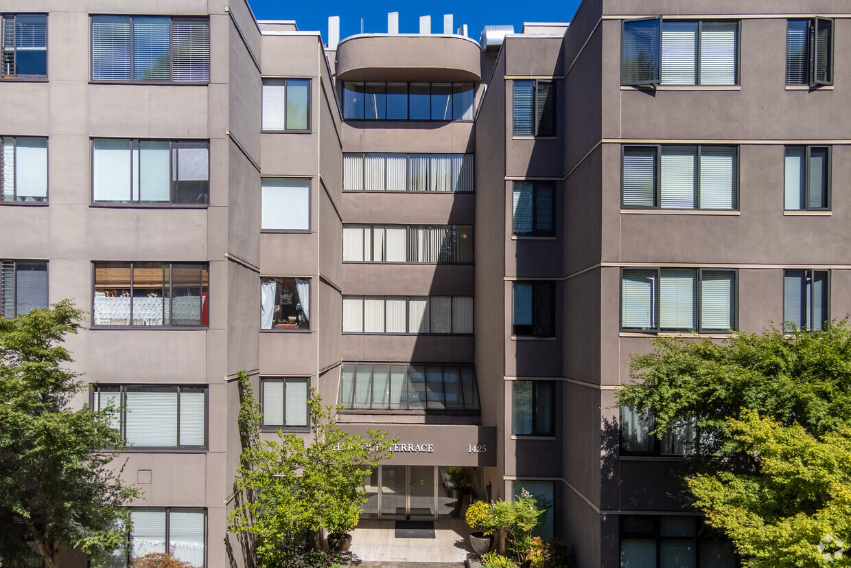 Building Photo - Harbour Terrace