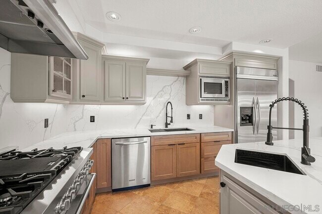 Foto del edificio - 376 Canyon Ridge Dr