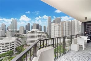 Primary Photo - 520 Brickell Key Blvd