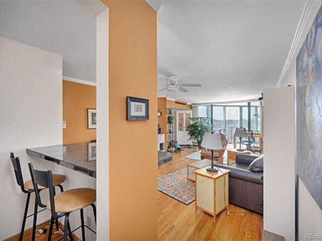 Foto del edificio - 550 E 12th Ave