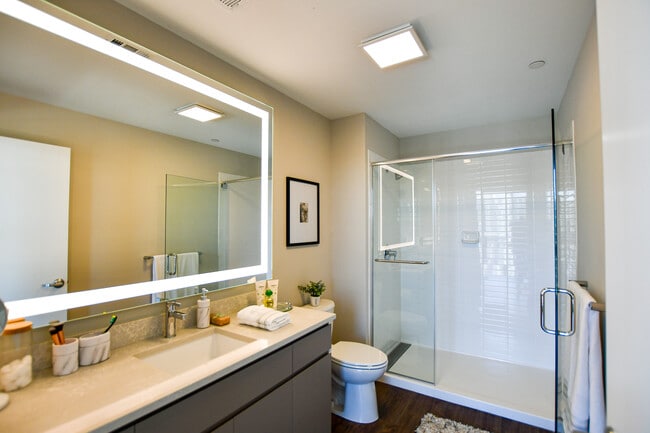 Building Photo - Opus @ Harbor Point