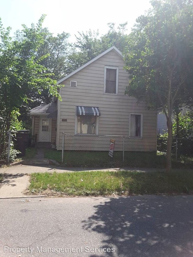 Foto principal - 919 S 3rd St