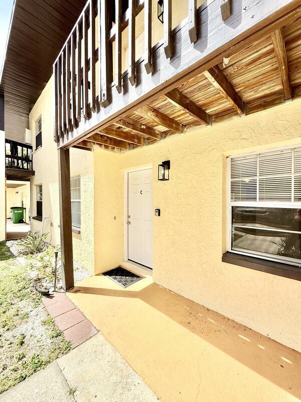 Building Photo - 380 2nd Ave N