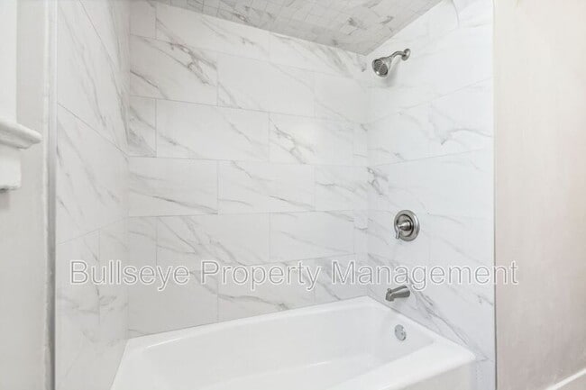 Foto del edificio - 1105 N Patricio St