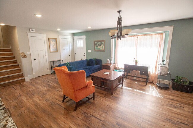 Foto del edificio - 3104 Oak Lawn Dr