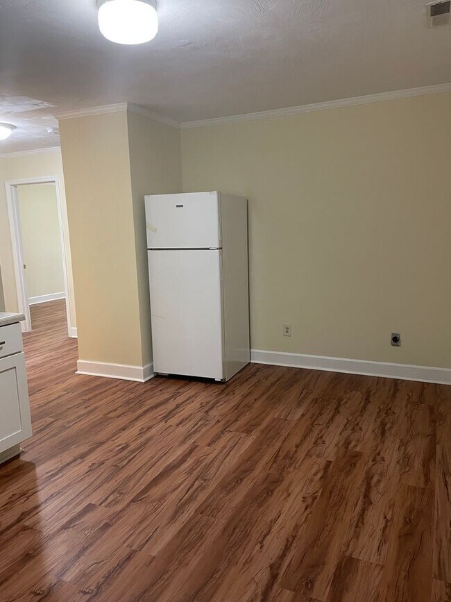 Foto del edificio - 308 Briarwood Ln