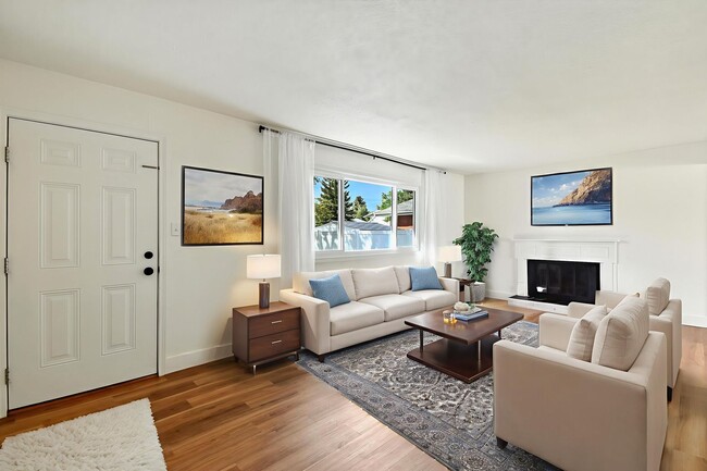 Building Photo - Fox Farm one level home ready for you to e...
