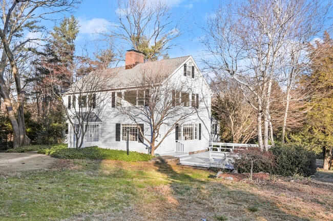 Building Photo - 18 Rockwood Lane Spur