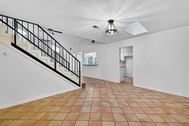 Foto del edificio - 812 Fleetwood Pl Dr