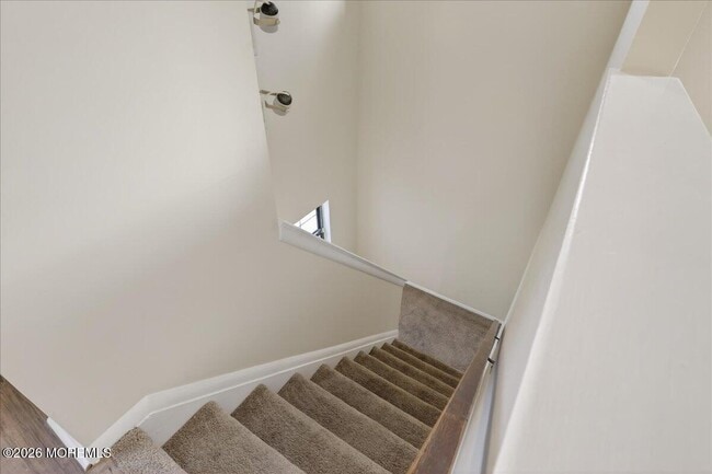 Building Photo - 709 Ivy Ct