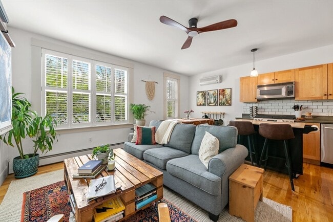 Building Photo - 432 Norfolk St