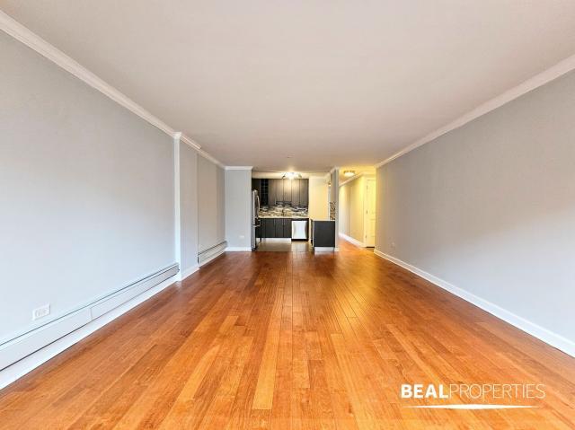 Building Photo - 1 bedroom in CHICAGO IL 60610