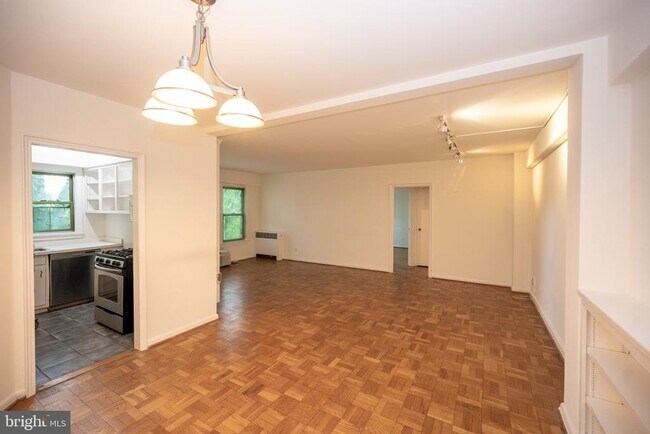 Foto del edificio - 2500 Q St NW