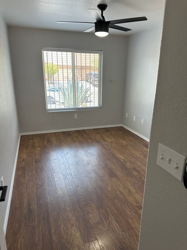 Building Photo - 2042 E Calle Arroyo Lindo