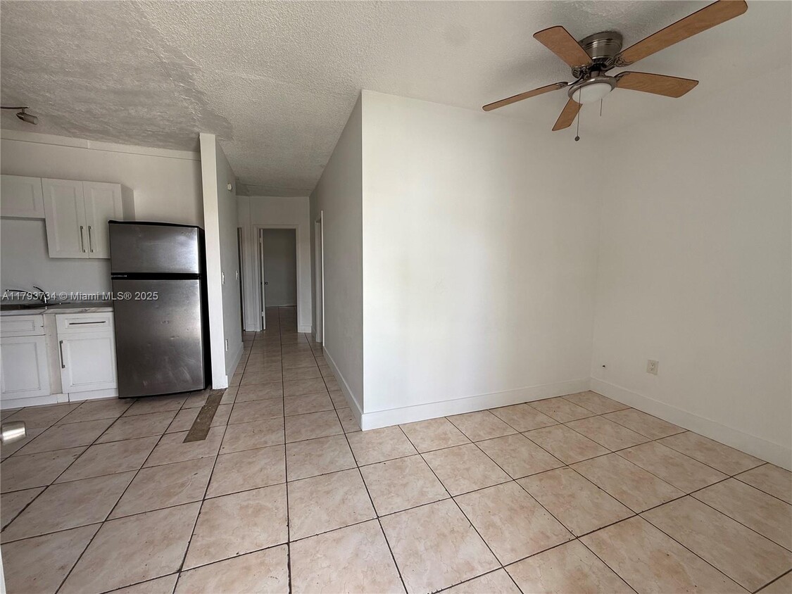 Foto principal - 6907 NW 2nd Ave