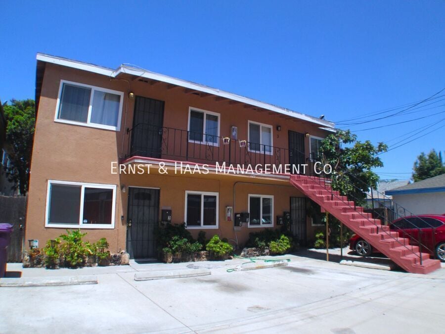 Building Photo - 1125 St Mary's Ct